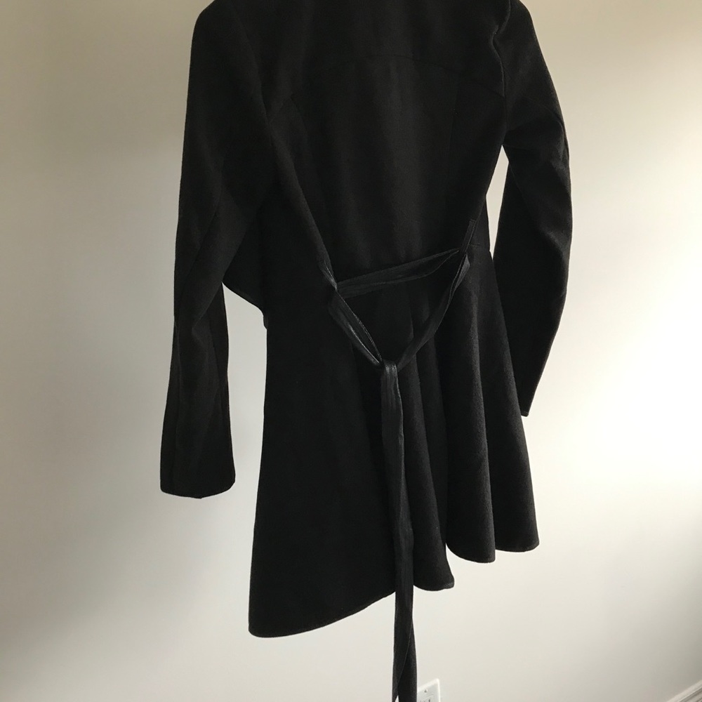 Shacket - Picture 3 of 4